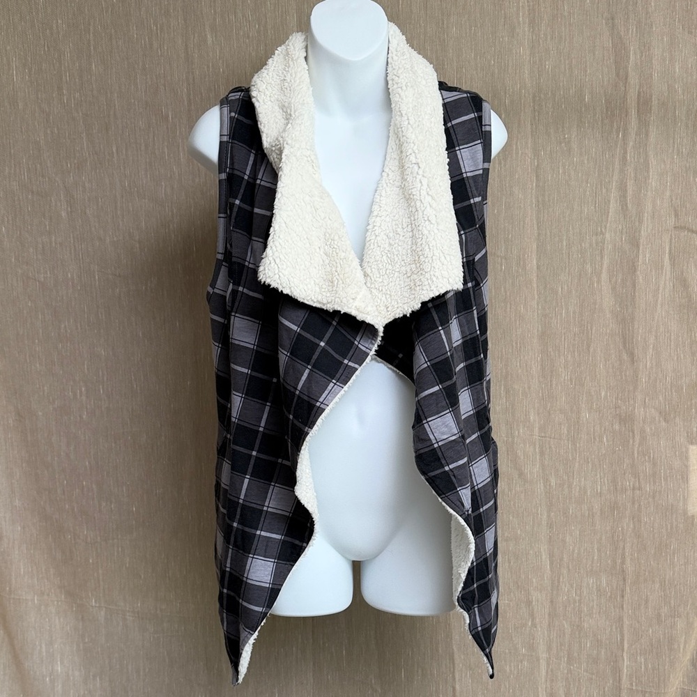 Matilda Jane Black & Cream Plaid Sherpa-Trim Vest